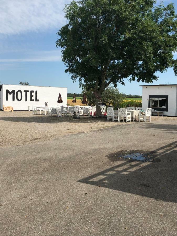 Dostrup Landevejskro & Motel Skærbæk Exteriér fotografie